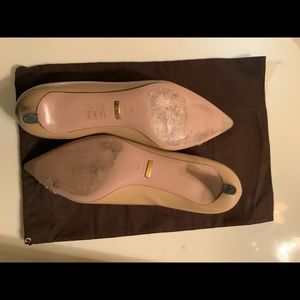 Gucci Shoes - Gucci, low heel, size 39 Gucci Shoes - Gucci, low heel, size 39